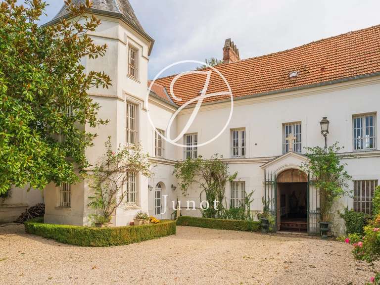 Château Le Plessis-Placy - 6 chambres - 647m²