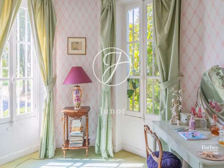Château Le Plessis-Placy - 6 chambres - 647m²