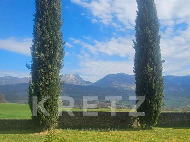 Château Le Poët-Célard