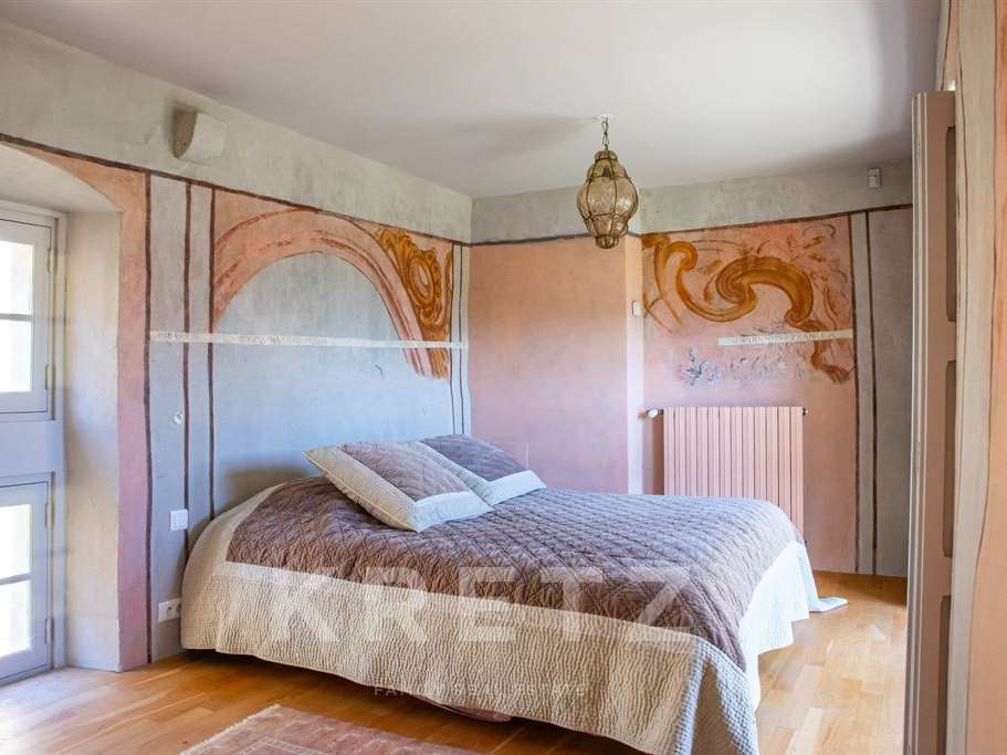 Château Le Poët-Célard