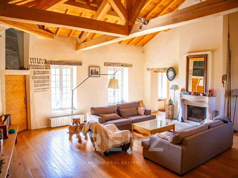 Château Le Poët-Célard - 1350m²