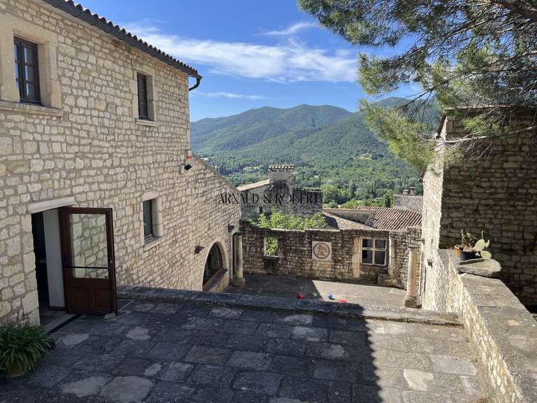 House Le Poët-Laval - 1 bedroom - 450m²