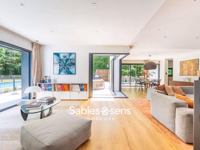 House Le Poiré-sur-Vie - 5 bedrooms