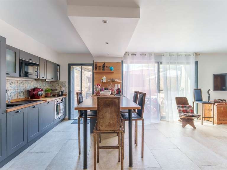 Maison Le Pouget - 6 chambres - 208m²
