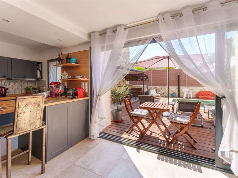 Maison Le Pouget - 6 chambres - 208m²
