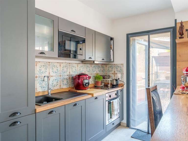 Maison Le Pouget - 6 chambres - 208m²