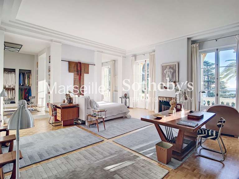 Castle with Sea view Le Pradet - 24 bedrooms - 2400m²