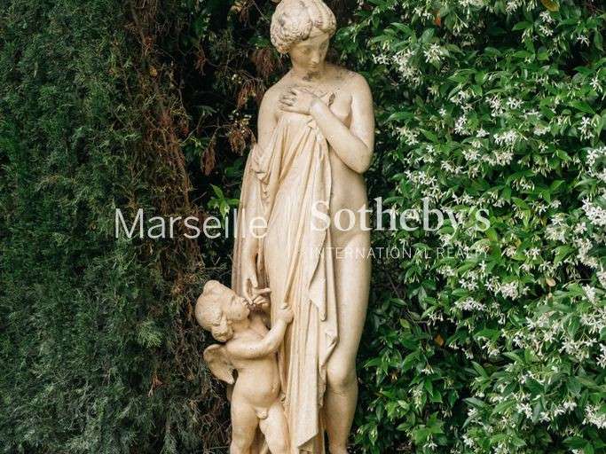 Castle with Sea view Le Pradet - 24 bedrooms - 2400m²