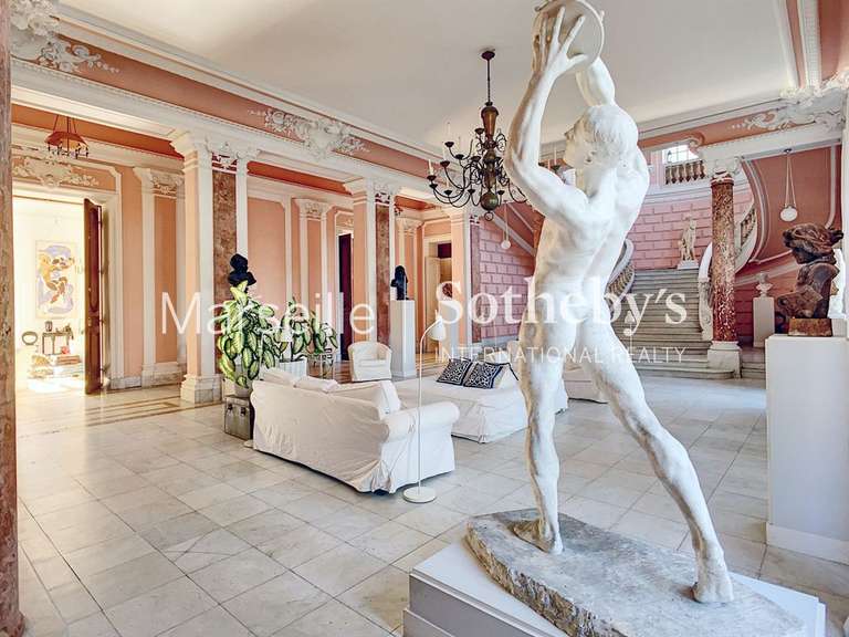 Castle with Sea view Le Pradet - 24 bedrooms - 2400m²