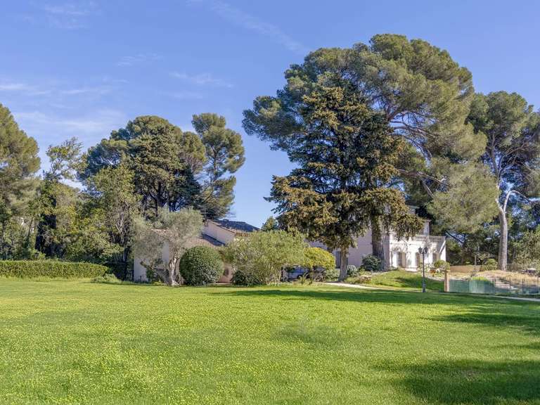 Property Le Pradet - 600m²