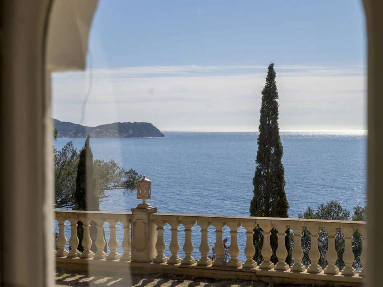 Property Le Pradet - 600m²