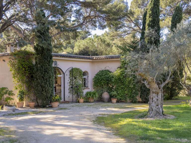 Property Le Pradet - 600m²