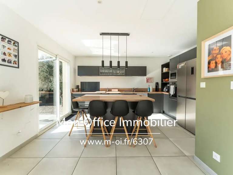 Maison Le Puy-Sainte-Réparade - 4 chambres - 154m²