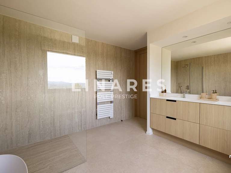 Maison Le Puy-Sainte-Réparade - 5 chambres - 459m²