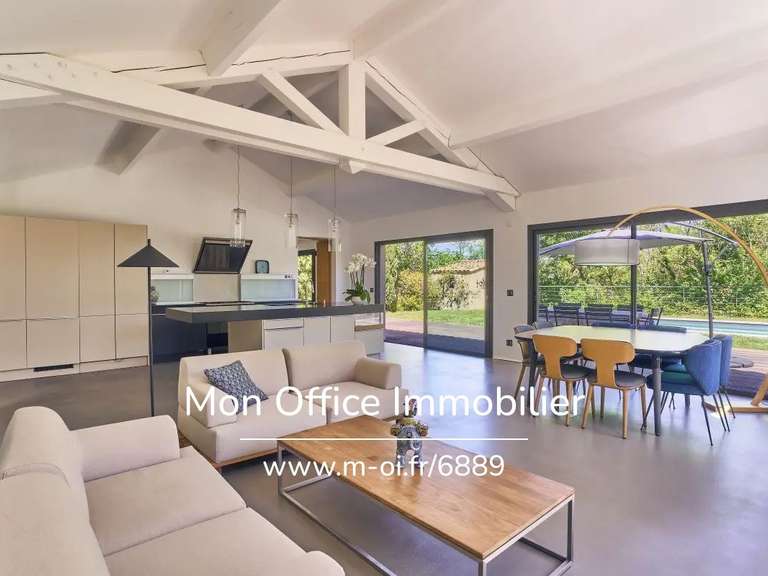 Maison Le Puy-Sainte-Réparade - 4 chambres - 200m²