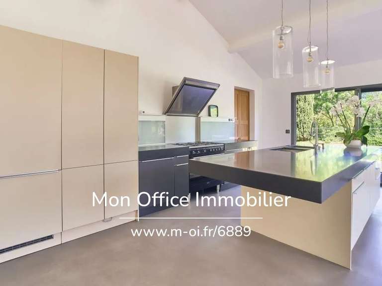 Maison Le Puy-Sainte-Réparade - 4 chambres - 200m²