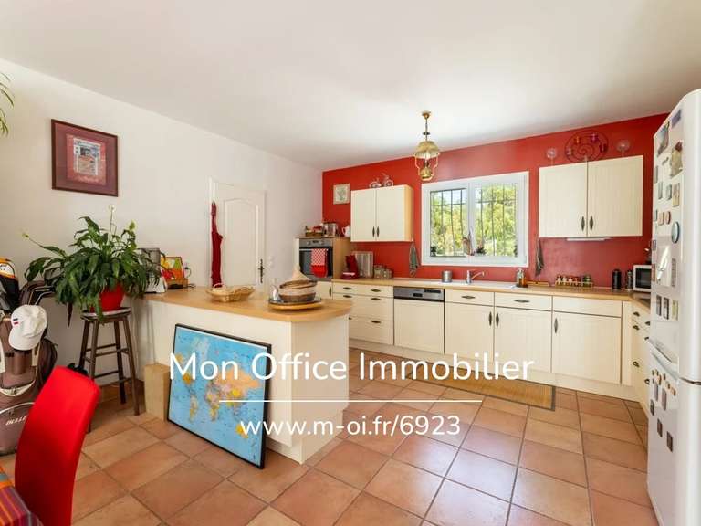 Maison Le Puy-Sainte-Réparade - 3 chambres - 120m²