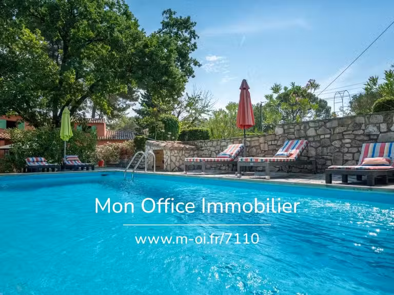Maison Le Puy-Sainte-Réparade - 6 chambres - 211m²