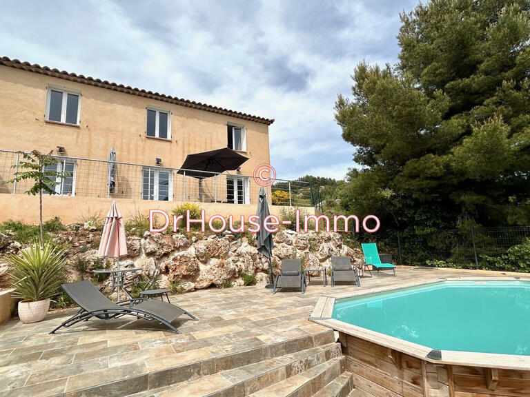 Villa Le Revest-les-Eaux - 4 chambres - 111m²