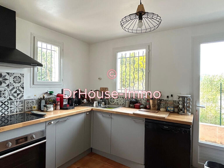 Villa Le Revest-les-Eaux - 4 chambres - 111m²