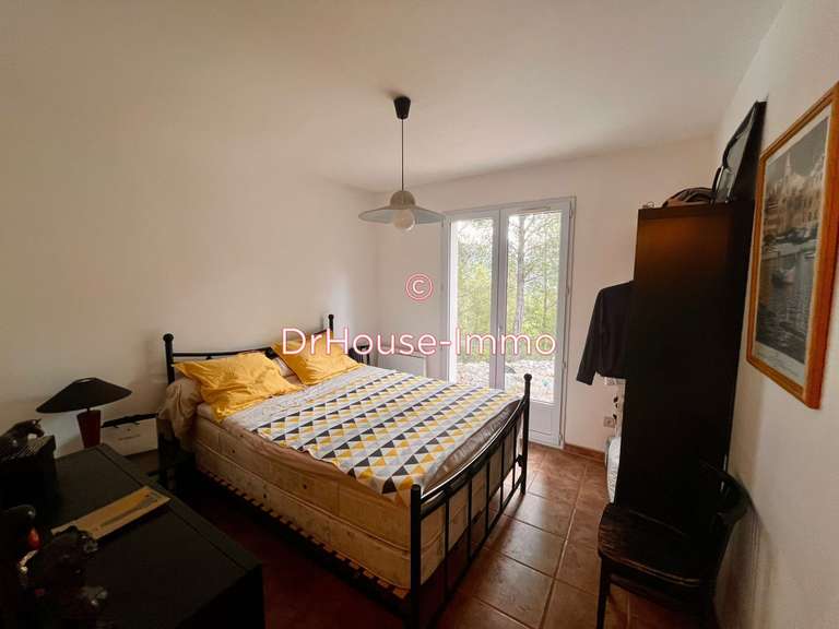 Villa Le Revest-les-Eaux - 3 bedrooms - 115m²