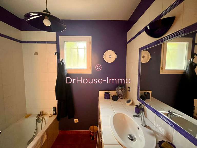 Villa Le Revest-les-Eaux - 3 bedrooms - 115m²