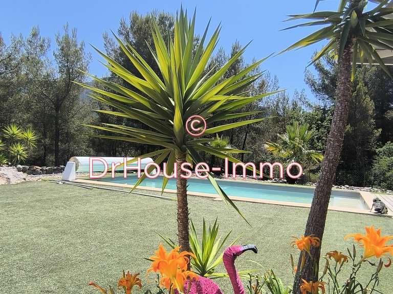 Villa Le Revest-les-Eaux - 3 chambres - 115m²