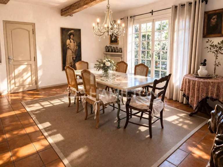 Unusual property Le Rouret - 3 bedrooms - 180m²
