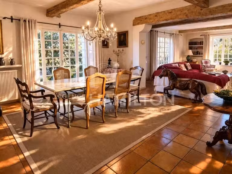 Bien atypique Le Rouret - 3 chambres - 180m²