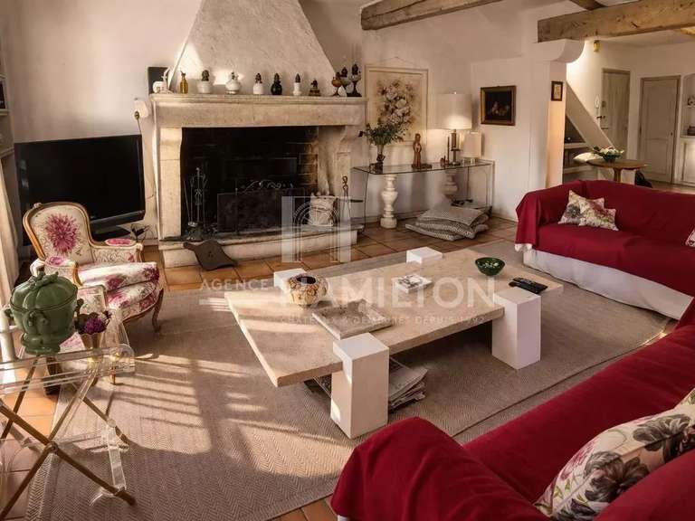 Unusual property Le Rouret - 3 bedrooms - 180m²