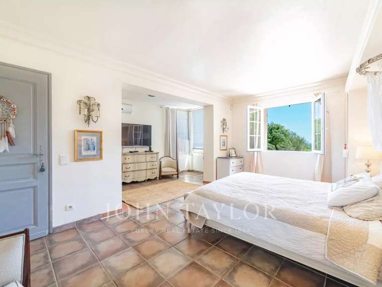 Maison Le Rouret - 6 chambres - 260m²