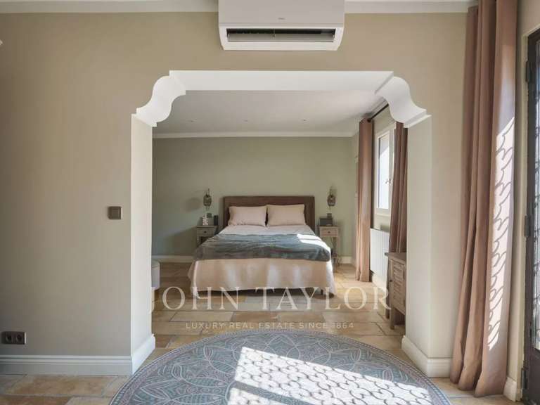 House Le Rouret - 6 bedrooms - 312m²