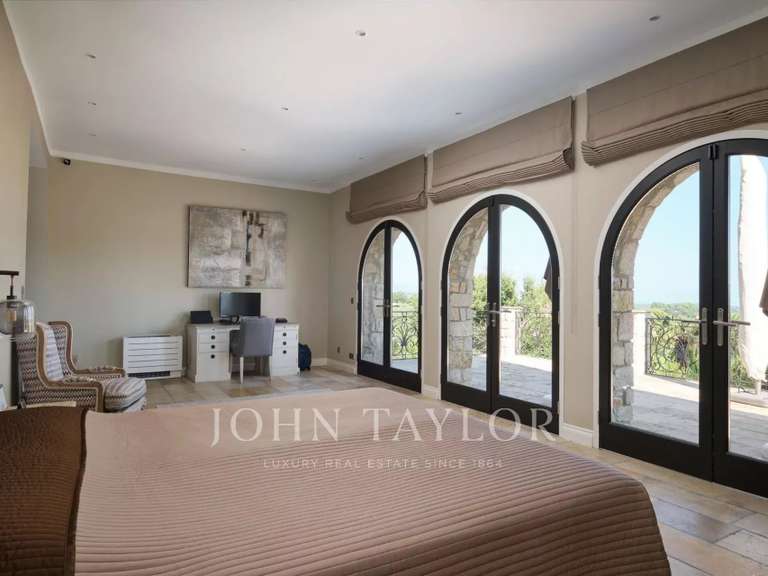 House Le Rouret - 6 bedrooms - 312m²