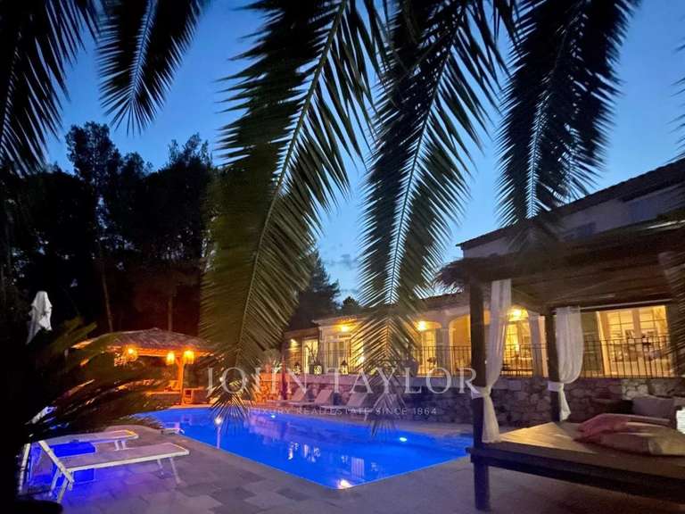 House Le Rouret - 6 bedrooms - 260m²