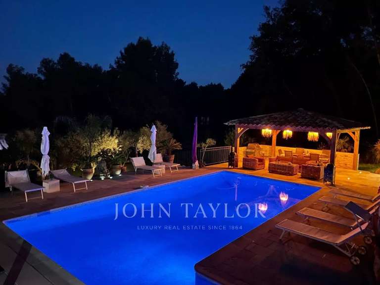 House Le Rouret - 6 bedrooms - 260m²