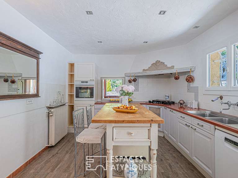 Maison Le Rouret - 5 chambres - 171m²