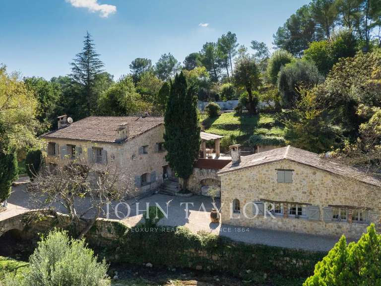 House Le Rouret - 7 bedrooms - 520m²