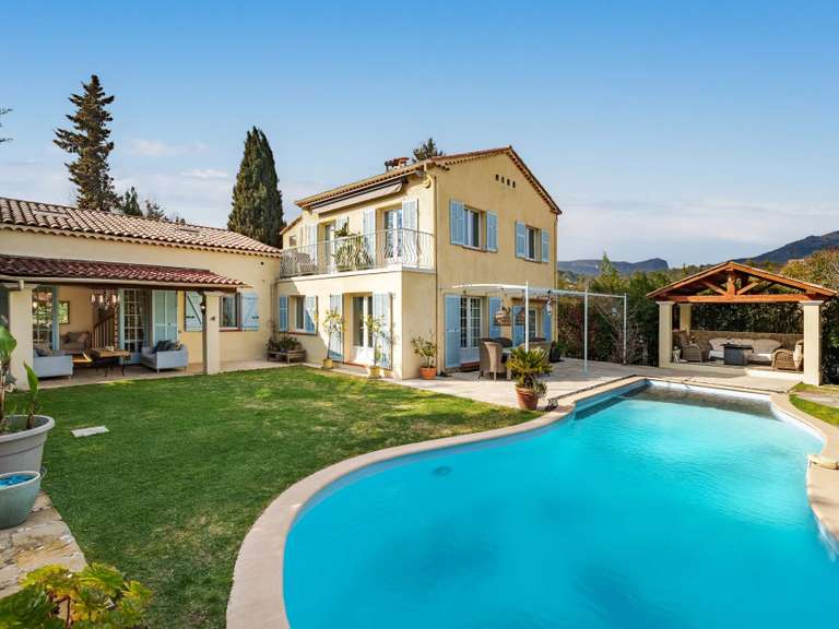 Maison Le Rouret - 6 chambres - 217m²