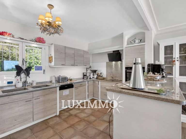 House Le Rouret - 6 bedrooms - 260m²