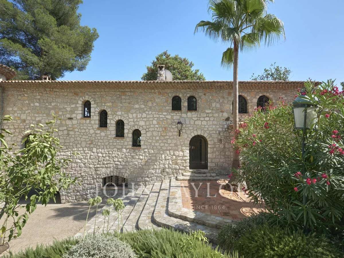 Maison Le Rouret