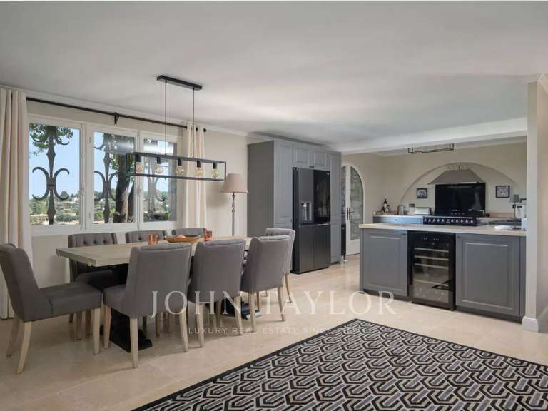 Maison Le Rouret - 6 chambres - 312m²