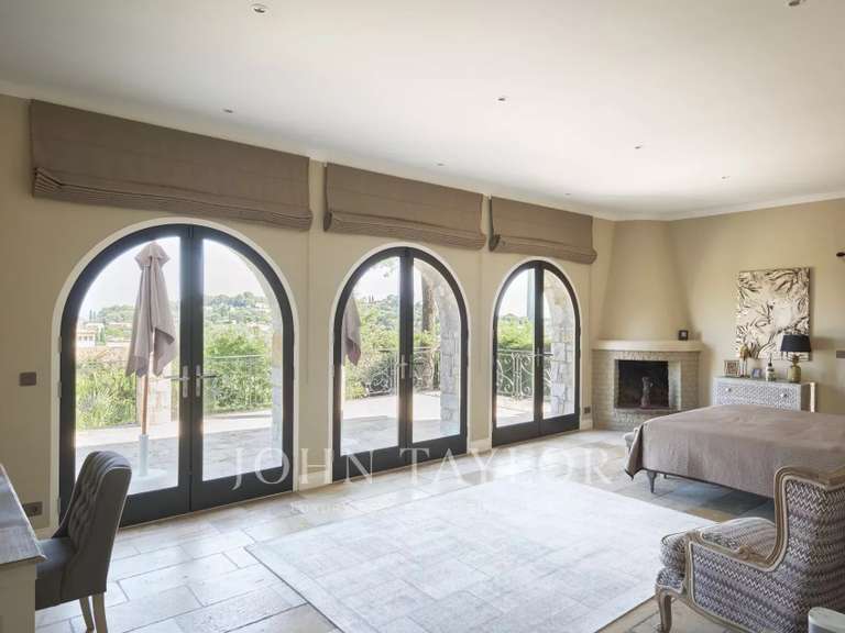 Maison Le Rouret - 6 chambres - 312m²