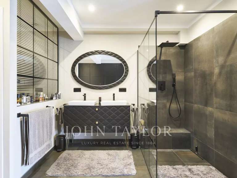 Maison Le Rouret - 6 chambres - 312m²