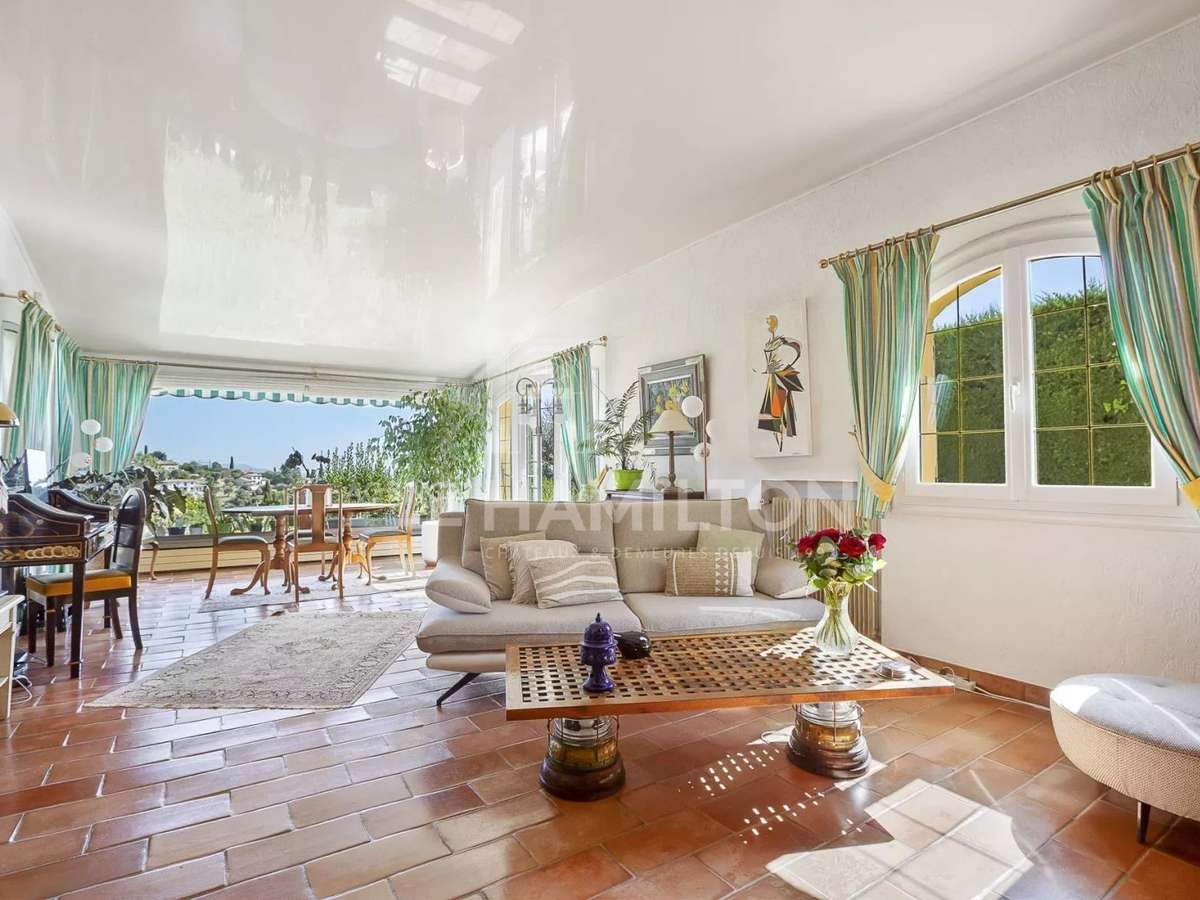 House Le Rouret