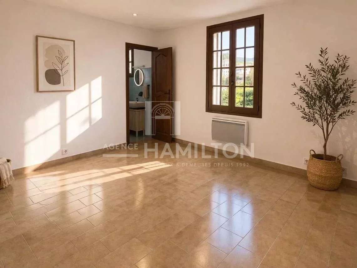 House Le Rouret