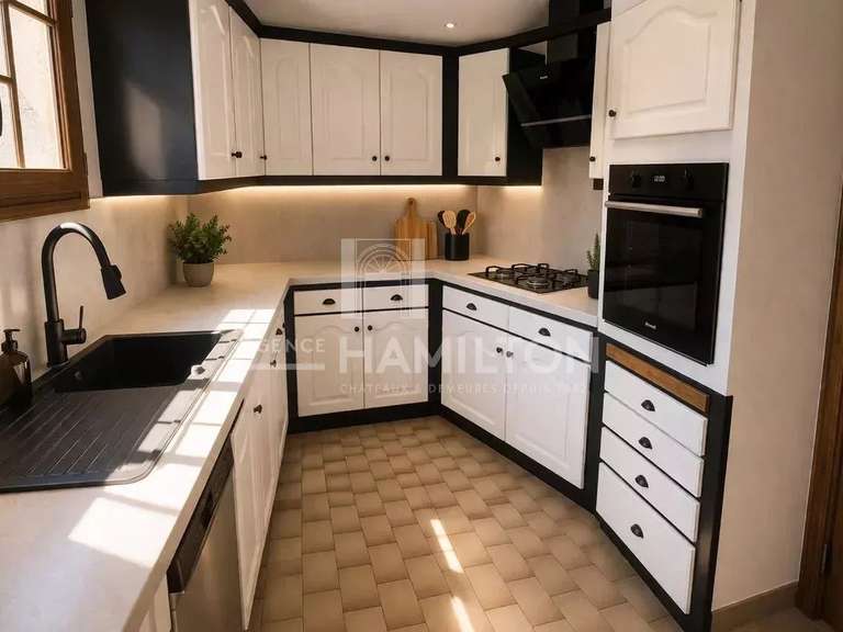 House Le Rouret - 200m²