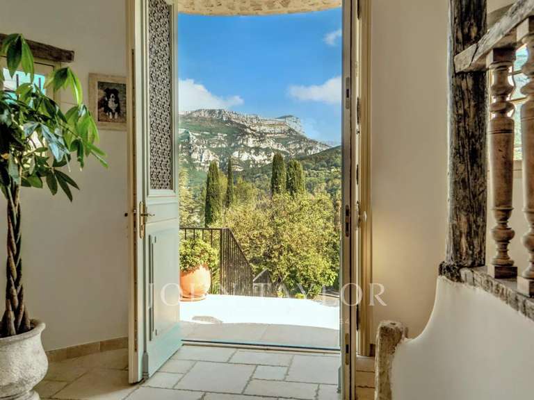Maison Le Rouret - 9 chambres - 449m²