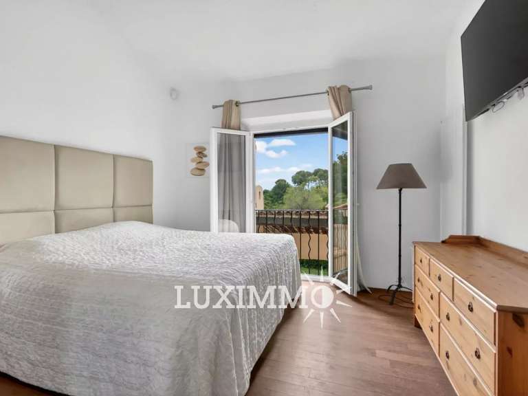 Maison Le Rouret - 4 chambres - 196m²
