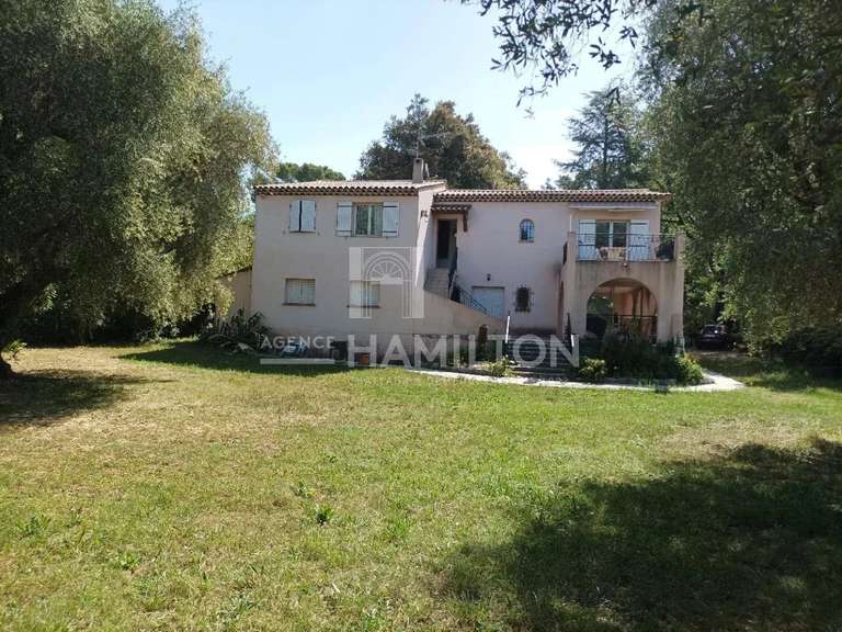 Maison Le Rouret - 5 chambres - 187m²