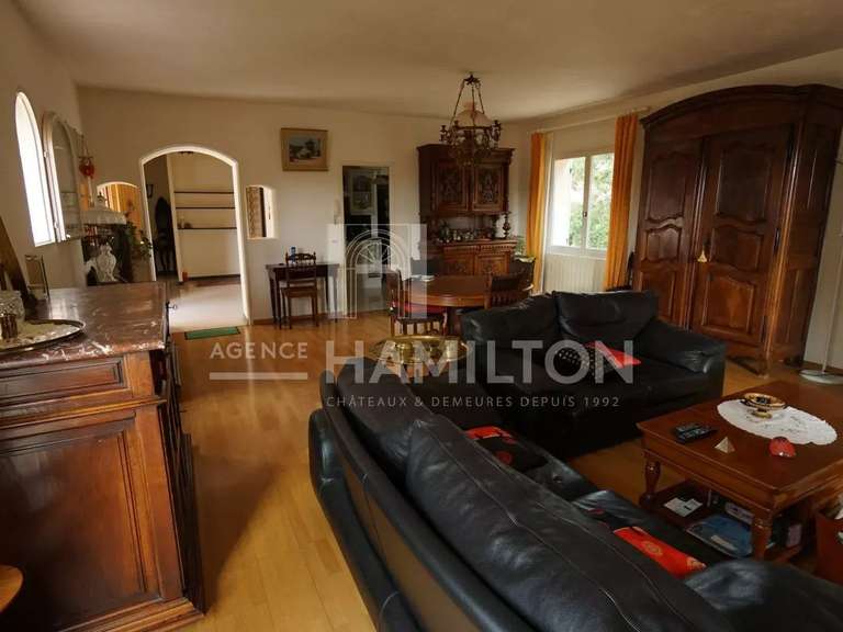 Maison Le Rouret - 5 chambres - 187m²